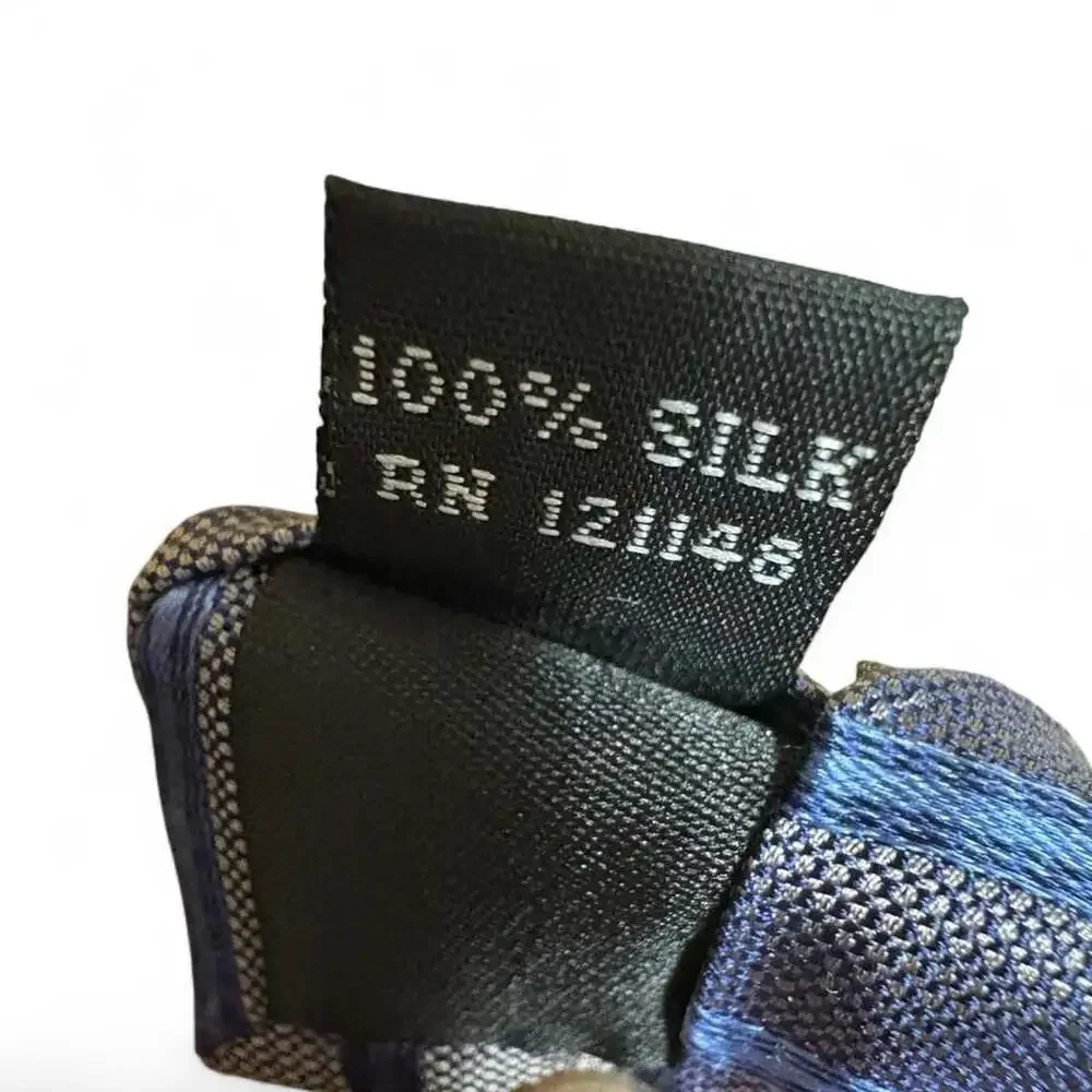 Kenneth Cole this kenneth